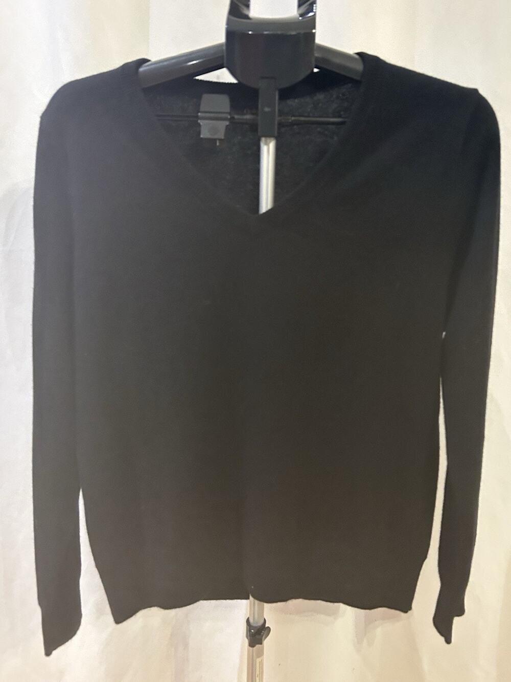Quince Women's Black Mongolian Cashmere Knit V-neck Pullover Sweater Size L